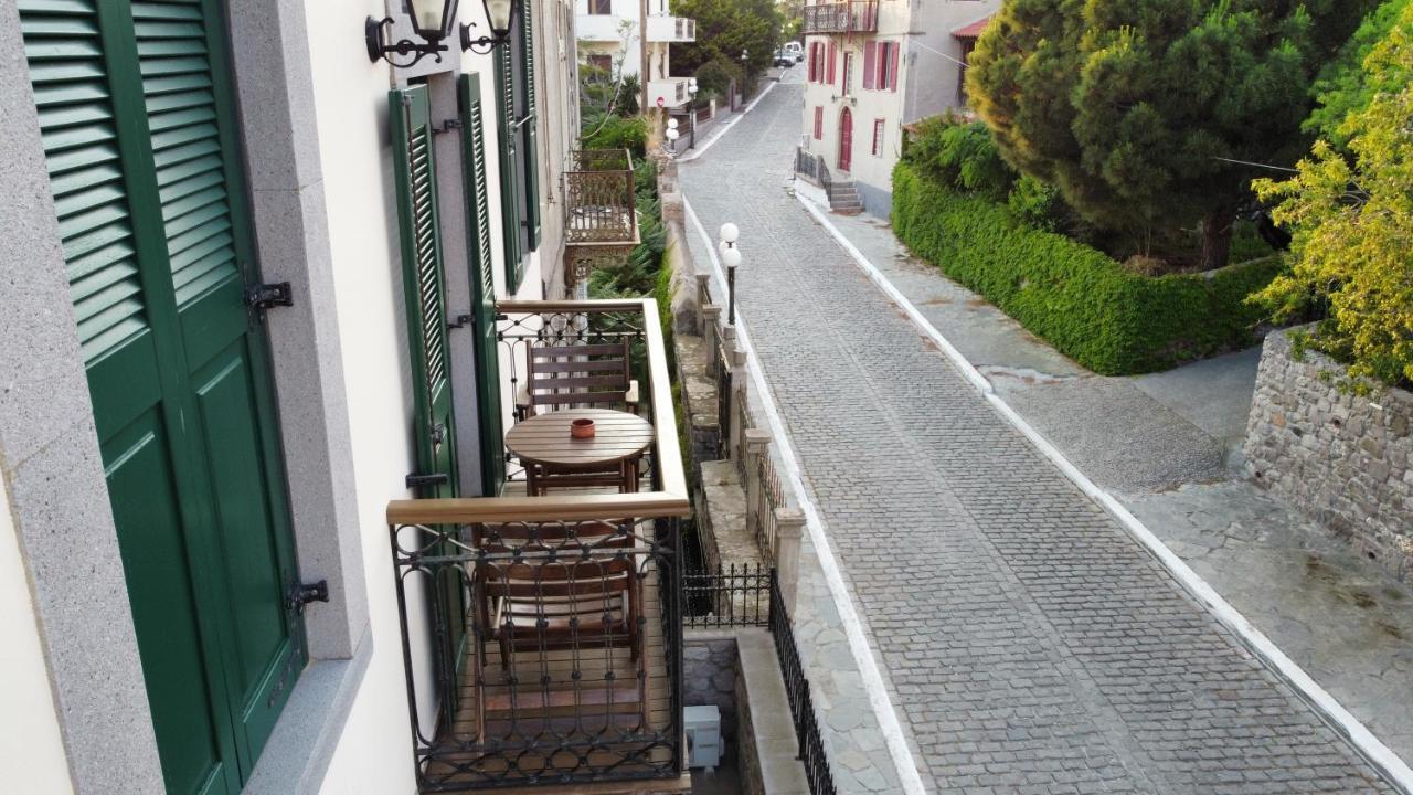 Artemis Traditional Hotel ミリナ エクステリア 写真